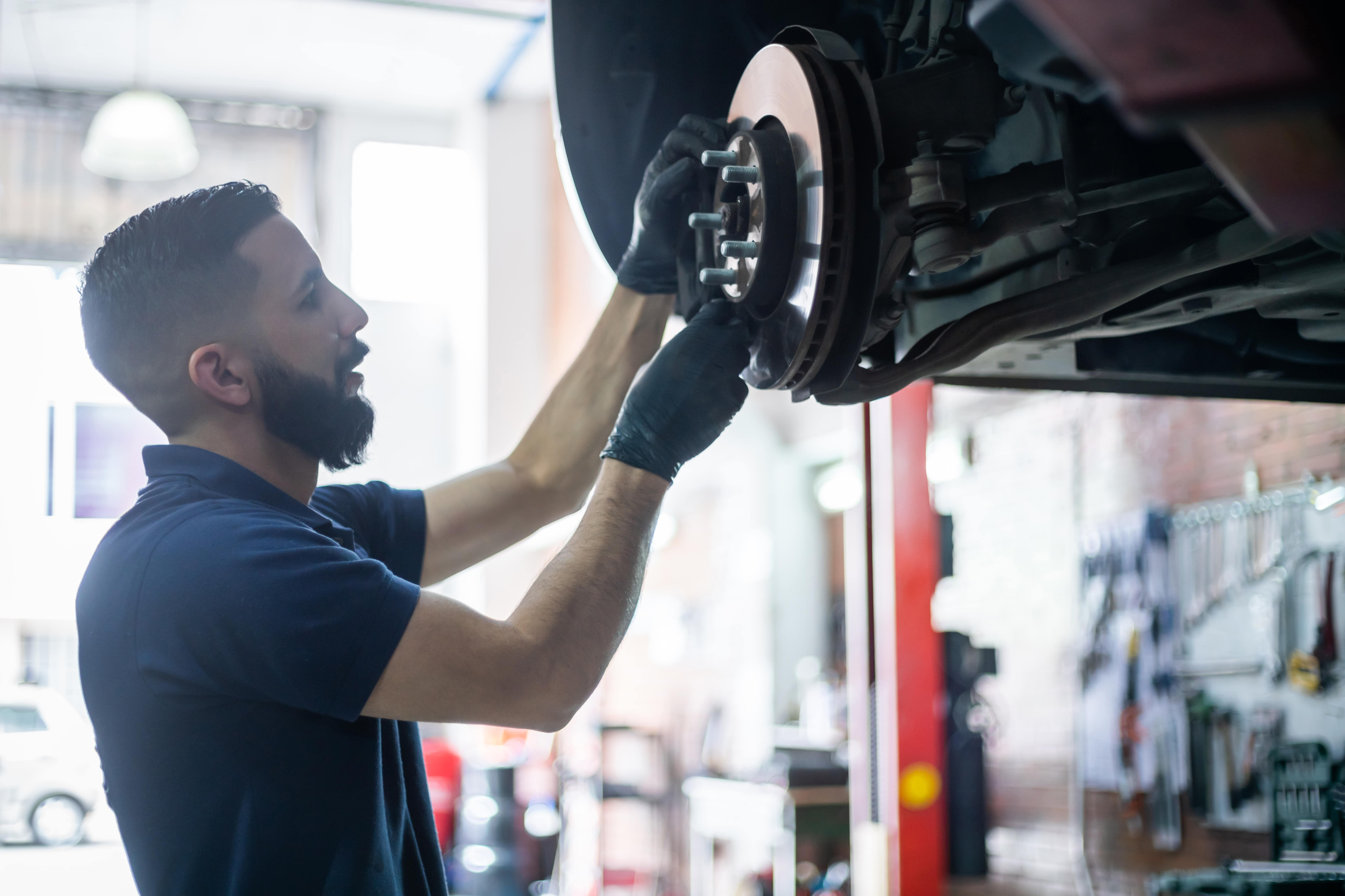 6 Signs It Is Time to Replace Your Brake Pads